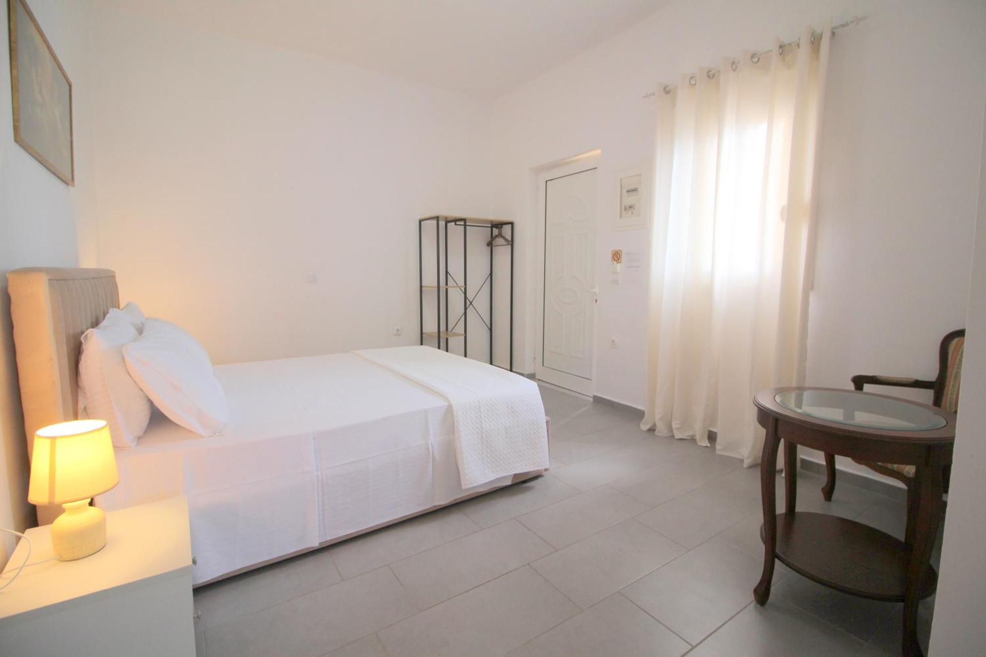 Nefeli'S Apartment Himare Exterior photo